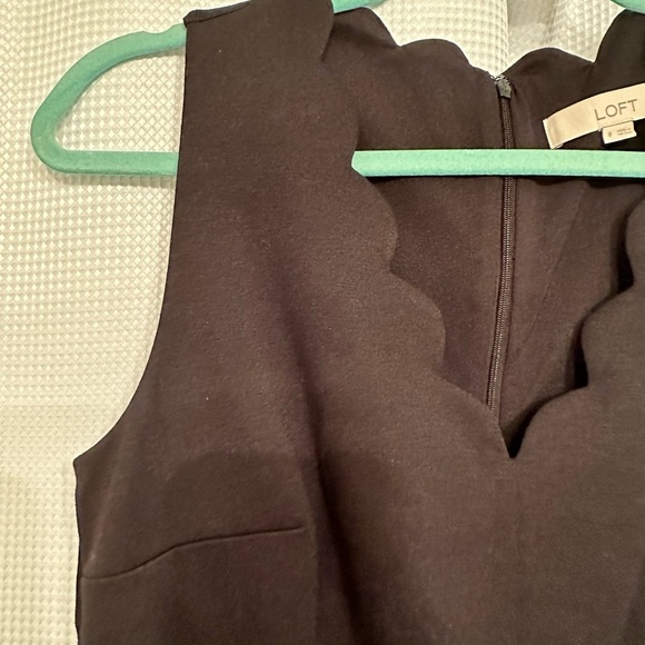 Black scalloped dress - Picture 4 of 4